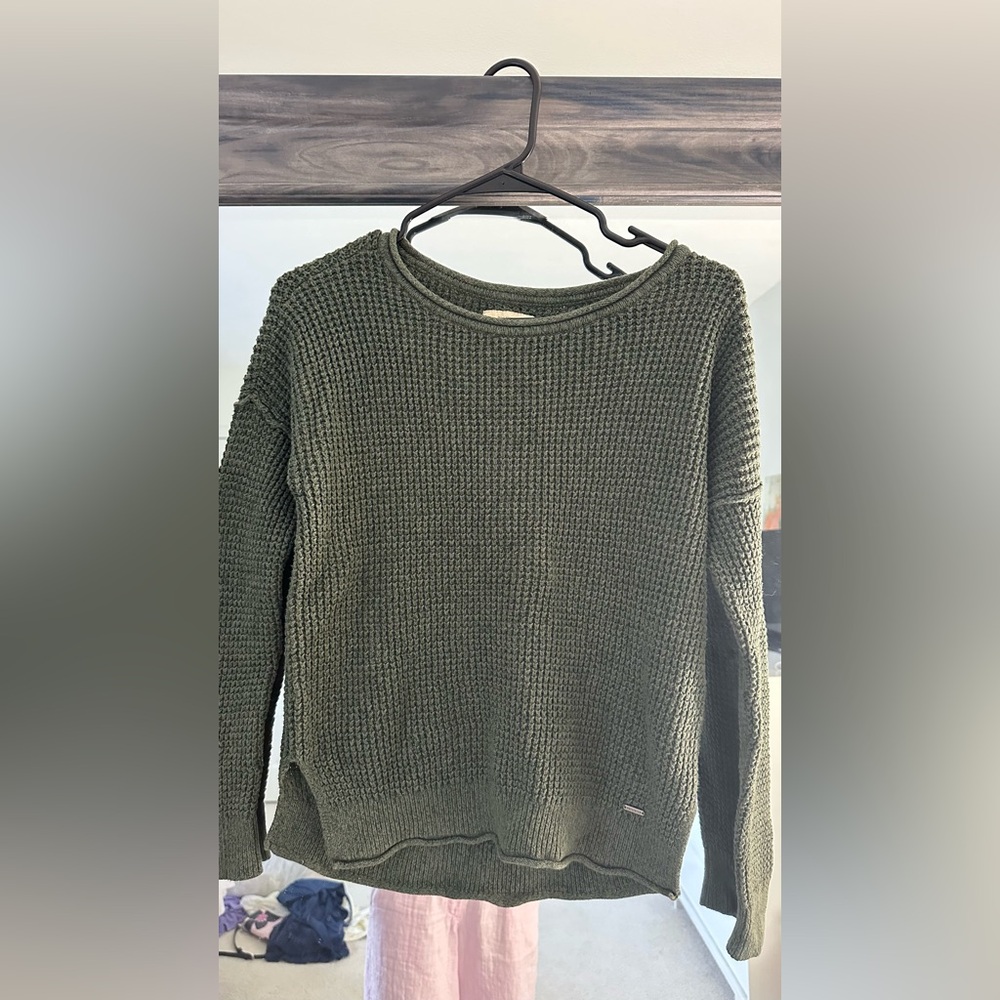 Hollister Dark Green Crew Neck Sweater